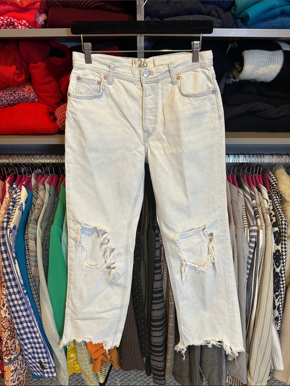 We The Free blue distressed raw hem ankle jeans size 26